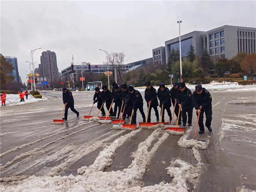 清雪除冰掃出溫情便民路——徐州云龍區(qū)大龍湖街道鹽馬路網(wǎng)絡(luò)行動紀(jì)實(shí)